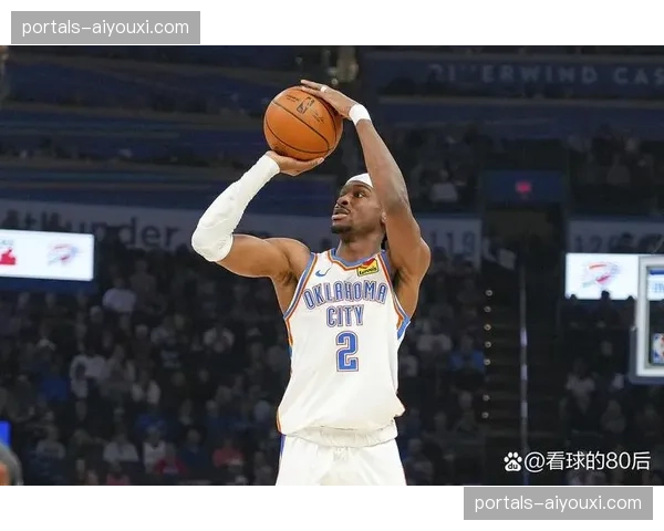 亚历山大首节第三次犯规挑战成功，改判争球保留犯规次数